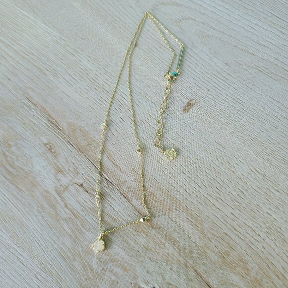 Kendra Scott Nola Gold Pendant Necklace in Iridescent Drusy - Picture 1 of 2